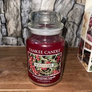NIB Yankee Candle 22 oz HOLLYBERRY Housewarmer #11514 Large Jar Retired